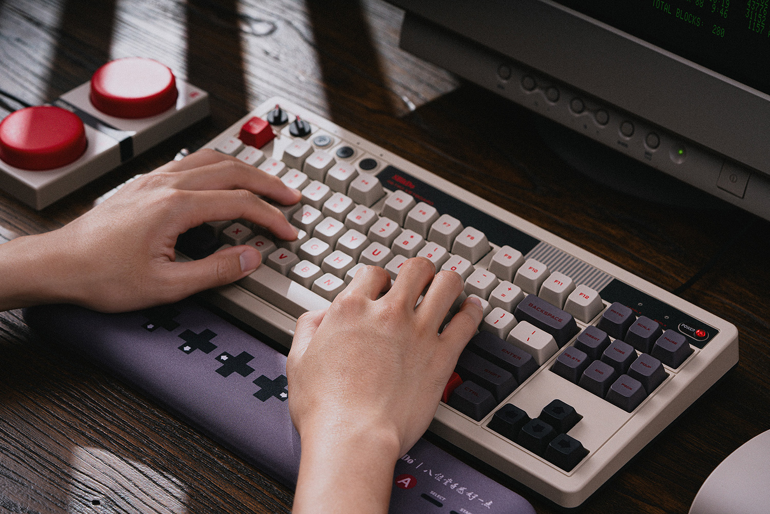 8Bitdo Retro Mechanical Keyboa - Retro Gaming Windows recensie en prijs